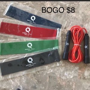 ⭐️Host Pick⭐️- BOGO-Fitness Bands/Jump Rope Set